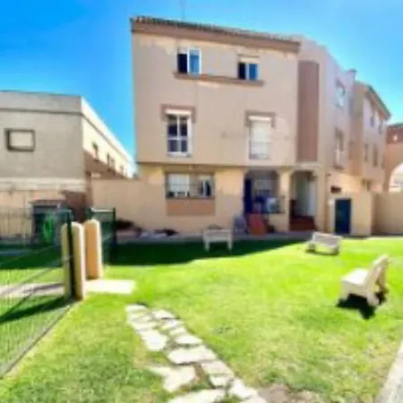 Duplex Centrico Con Piscina A 100m De La Playa.