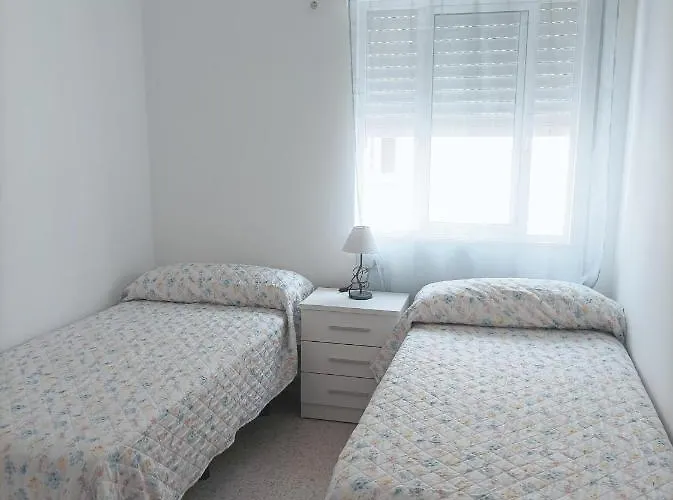 Duplex Centrico Con Piscina A 100m De La Playa. *